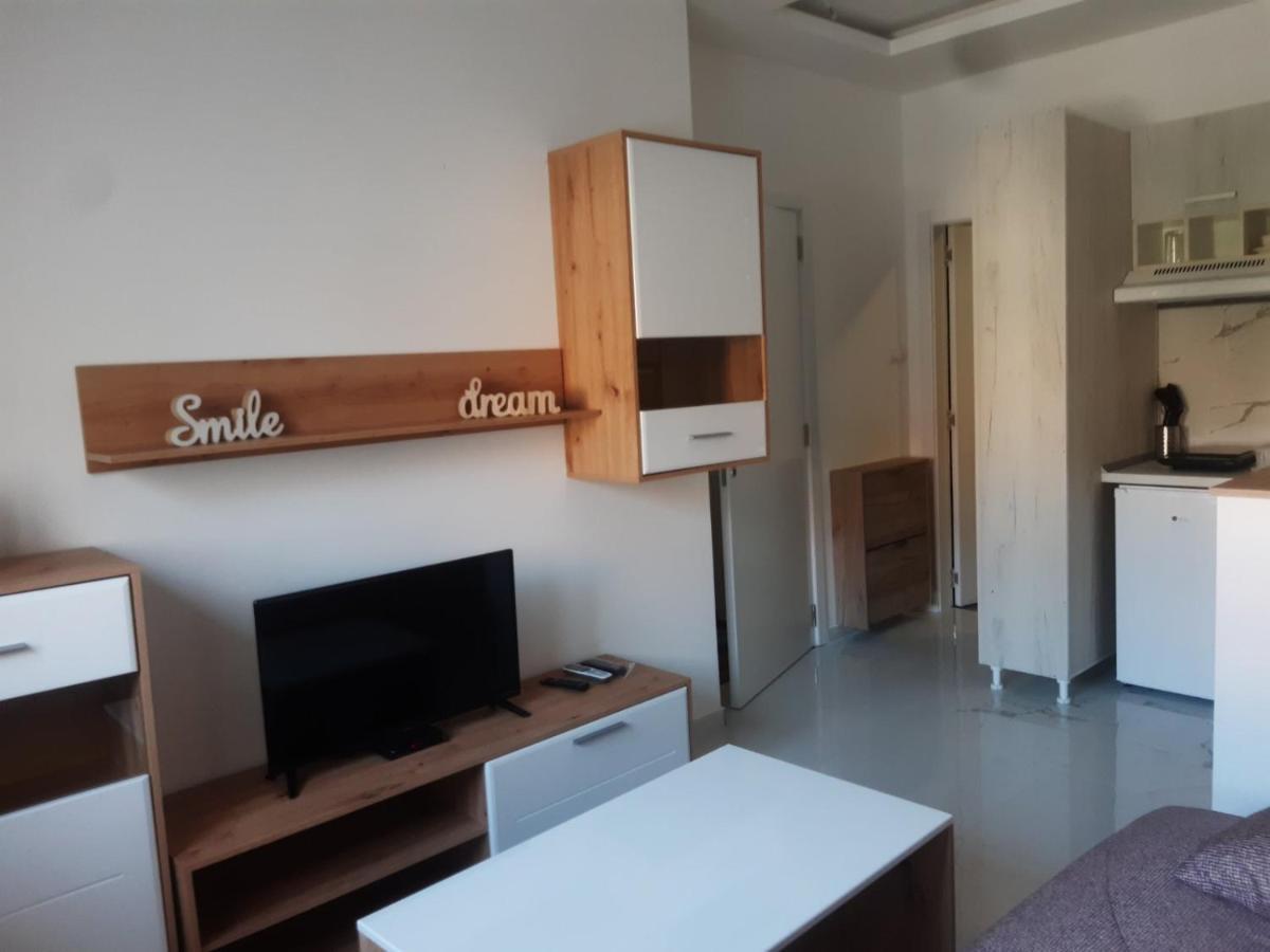 Stojanovic Apartments Nis Exterior photo